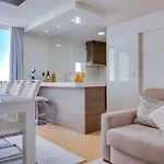 Gold Ii - Luxurious -