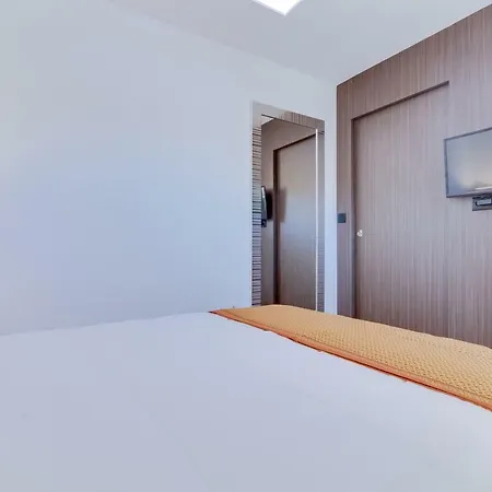 Gold Ii - Luxurious -