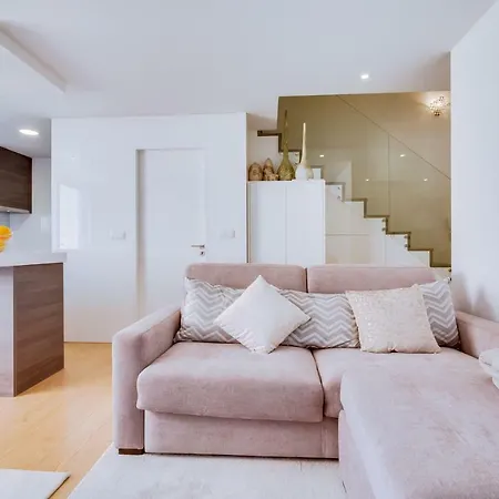 Apartment Gold Ii - Luxurious - *