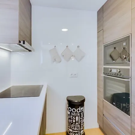 Gold Ii - Luxurious - *